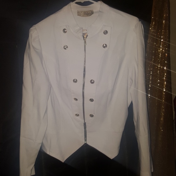 Cloths - Picture 3 of 4